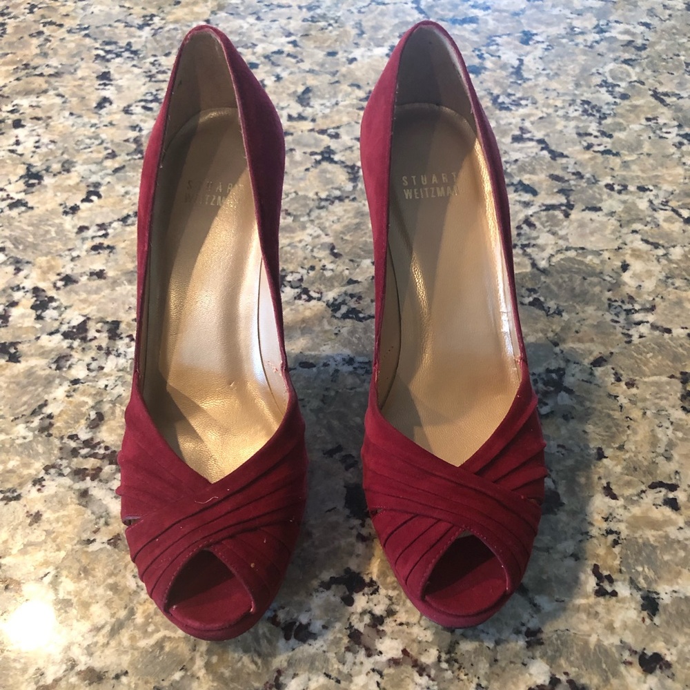 Stuart Weitzman burgundy suede heel